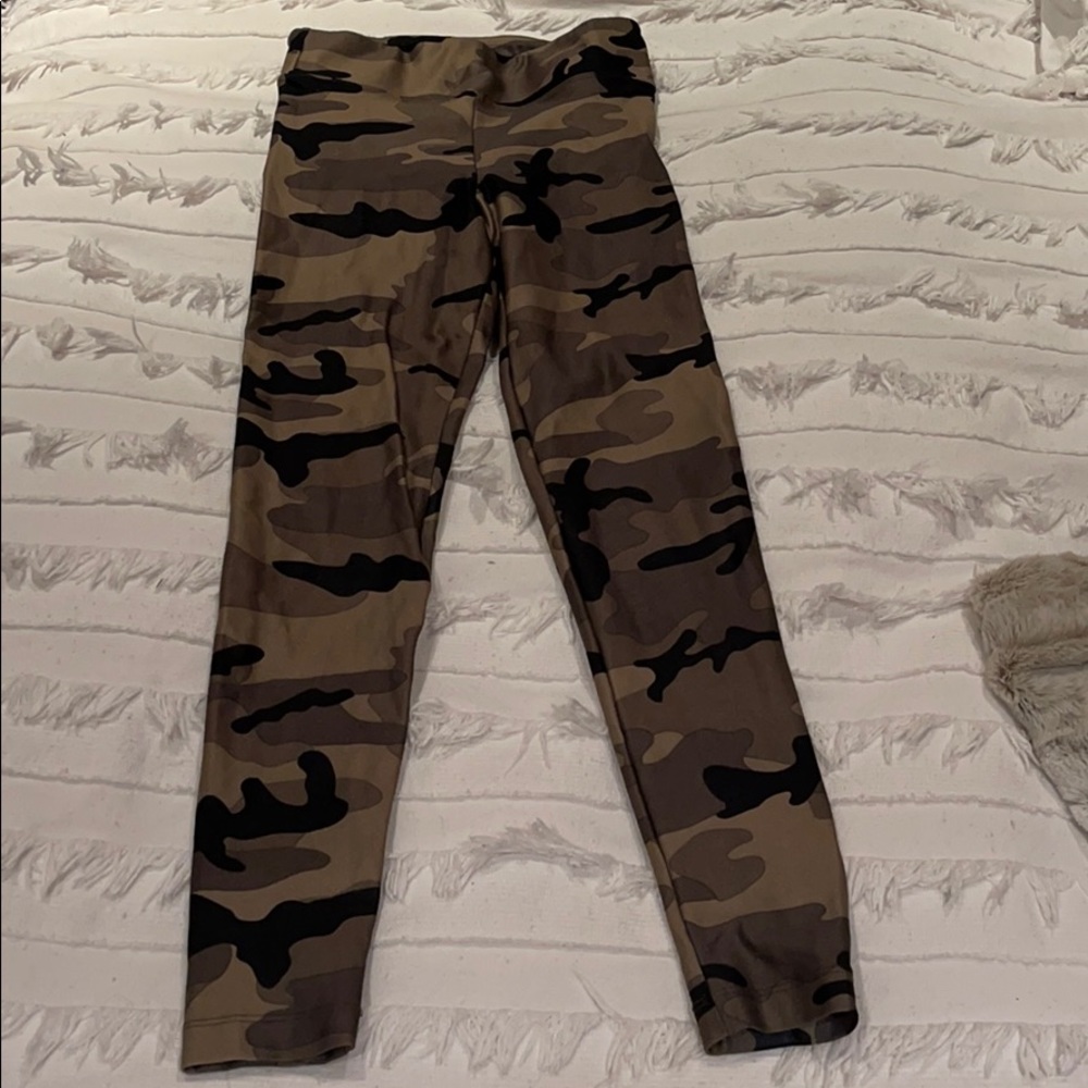 Koral camo leggings